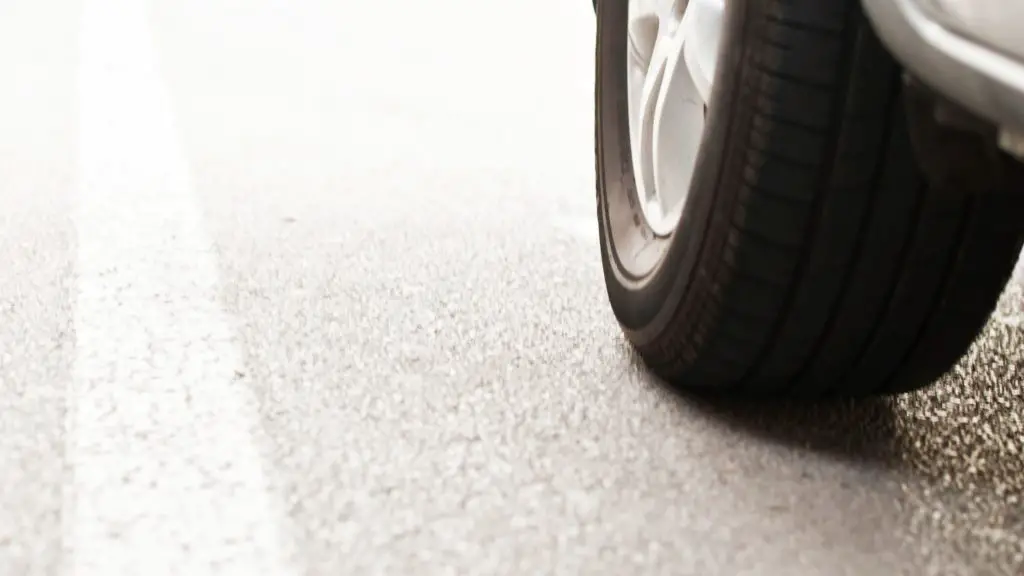 Remove Tire Marks from a Concrete Driveway